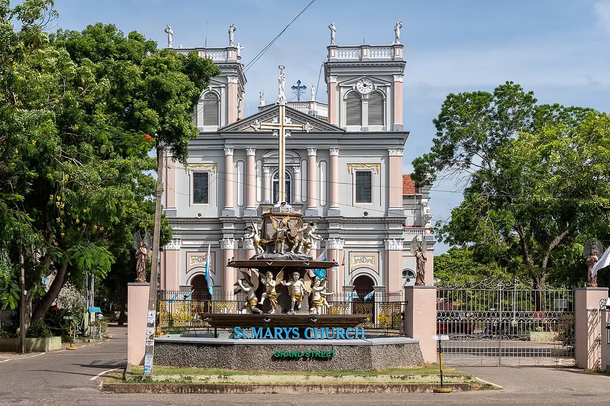 Sri Lanka weather and landscapes by season